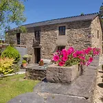 בית כפרי Casa Pineiro Monfero