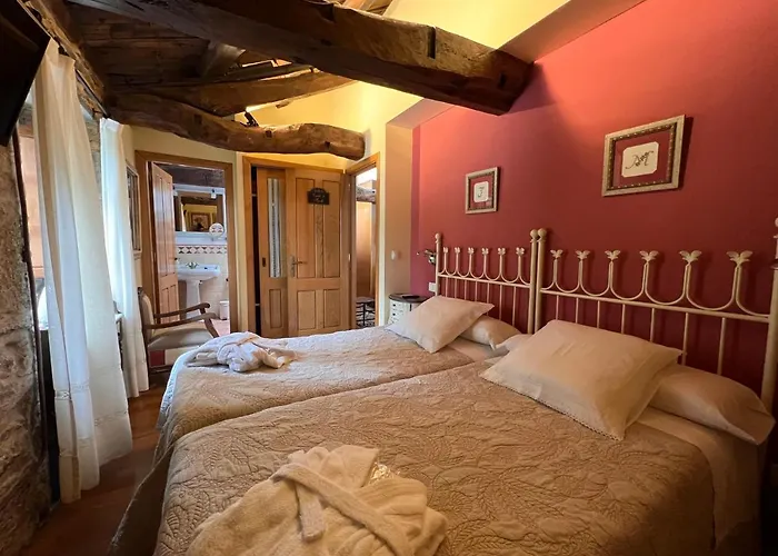 منزل ريفي Casa Pineiro Monfero