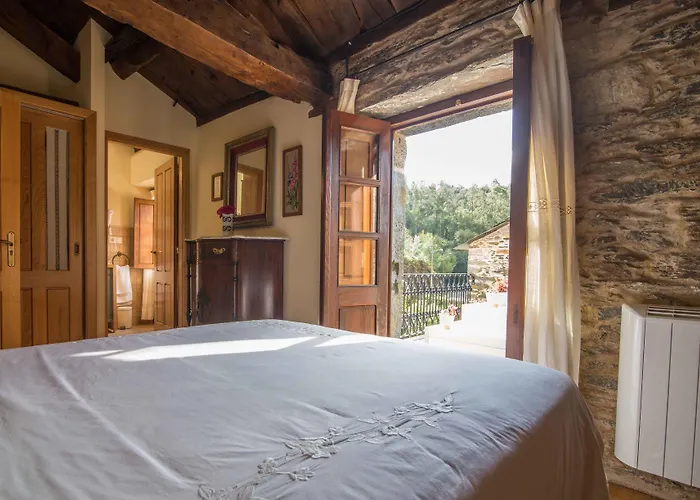 Casa Pineiro Монферо