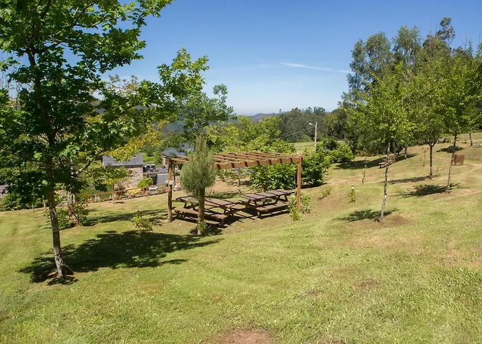 Casa Pineiro Монферо